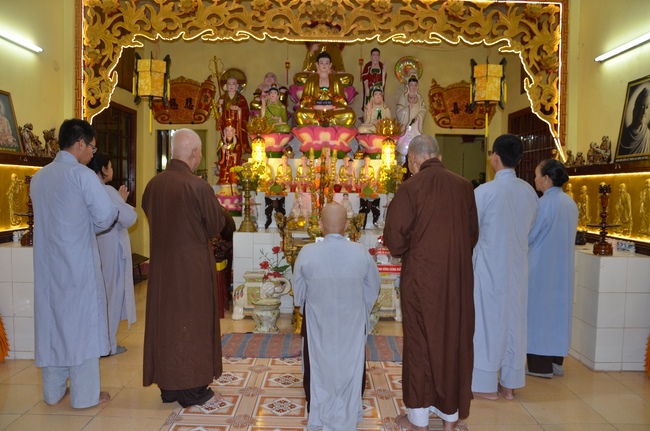 Supporting to cancer treatment for a Nun at  Phuoc Buu Pagoda