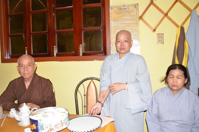 Supporting to cancer treatment for a Nun at  Phuoc Buu Pagoda