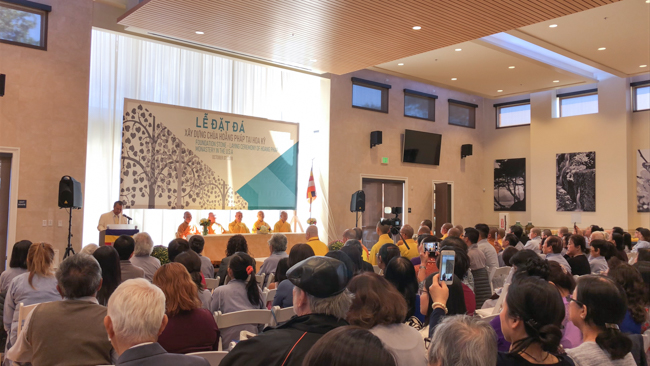 Lễ đặt đá xây dựng chùa Hoằng Pháp tại Hoa Kỳ