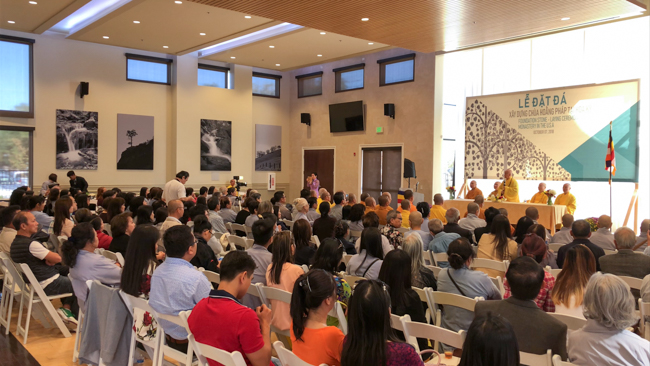 Lễ đặt đá xây dựng chùa Hoằng Pháp tại Hoa Kỳ