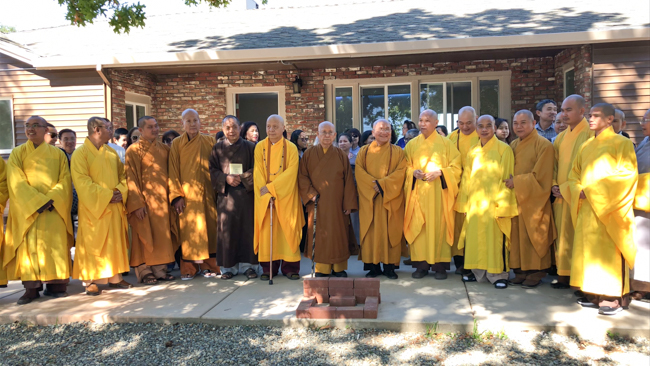 Lễ đặt đá xây dựng chùa Hoằng Pháp tại Hoa Kỳ