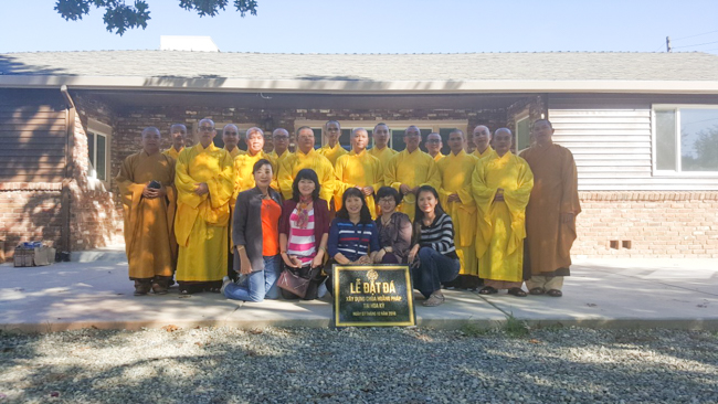 Lễ đặt đá xây dựng chùa Hoằng Pháp tại Hoa Kỳ