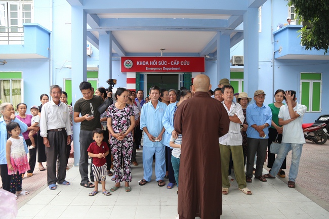 Phóng sanh và phát cơm chay tại Thanh Hóa