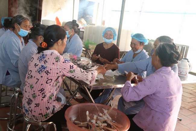 Phóng sanh và phát cơm chay tại Thanh Hóa