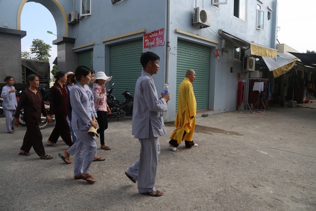 Phóng sanh và phát cơm chay tại Thanh Hóa