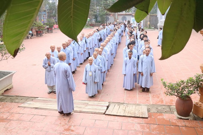 Forty-four Buddhists Joined in Prarajyà at Ten-day Course at Hoa Phuc Pagoda.
