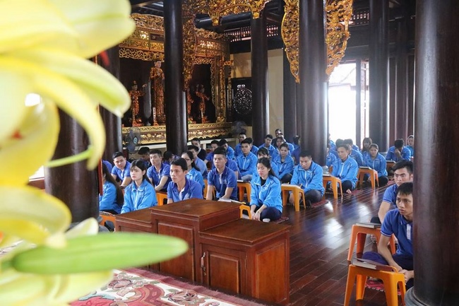 Forty-four Buddhists Joined in Prarajyà at Ten-day Course at Hoa Phuc Pagoda.