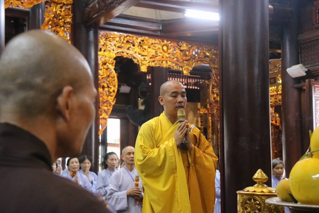 Forty-four Buddhists Joined in Prarajyà at Ten-day Course at Hoa Phuc Pagoda.