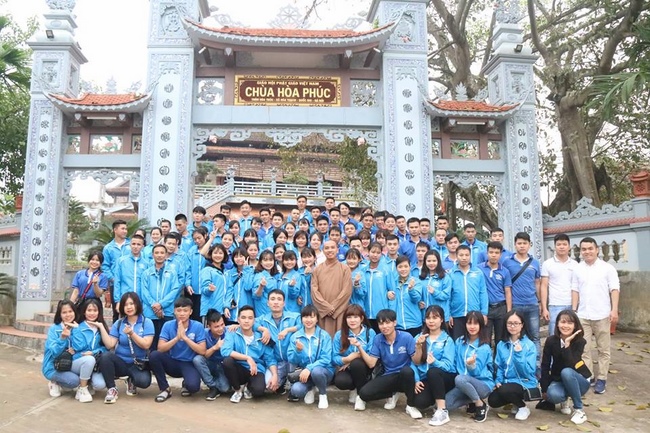 Forty-four Buddhists Joined in Prarajyà at Ten-day Course at Hoa Phuc Pagoda.