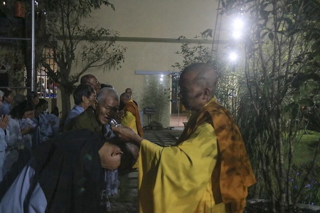 Forty-four Buddhists Joined in Prarajyà at Ten-day Course at Hoa Phuc Pagoda.