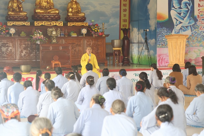 Re-learning majesty of the Buddha's disciple