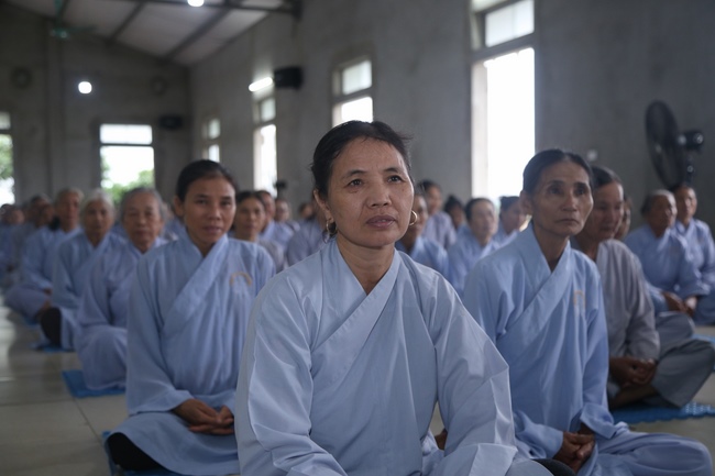 Re-learning majesty of the Buddha's disciple