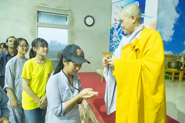 Re-learning majesty of the Buddha's disciple
