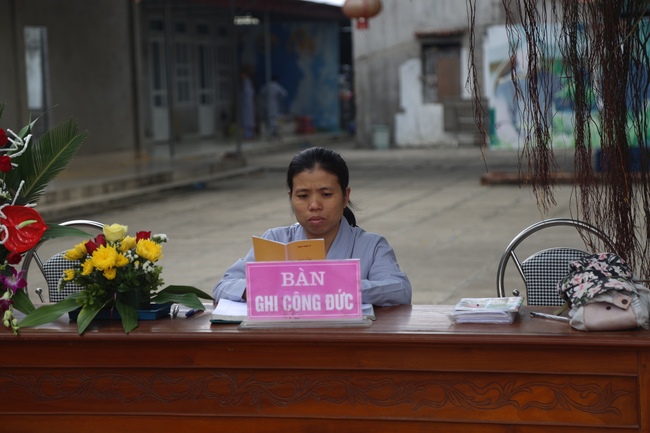 Re-learning majesty of the Buddha's disciple