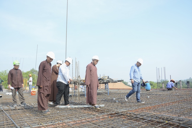 Concrete Pouring the 4th  Floor of the Multifunctional Building