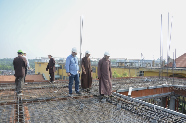 Concrete Pouring the 4th  Floor of the Multifunctional Building