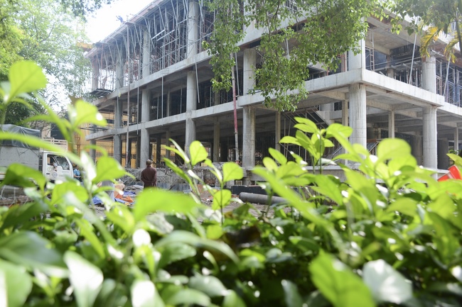 Concrete Pouring the 4th  Floor of the Multifunctional Building