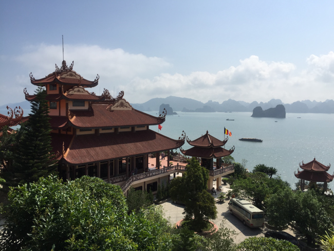 Tham quan danh lam thắng cảnh tại Quảng Ninh (phần 2)