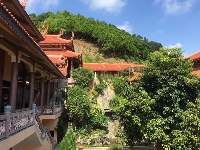 Tham quan danh lam thắng cảnh tại Quảng Ninh (phần 2)