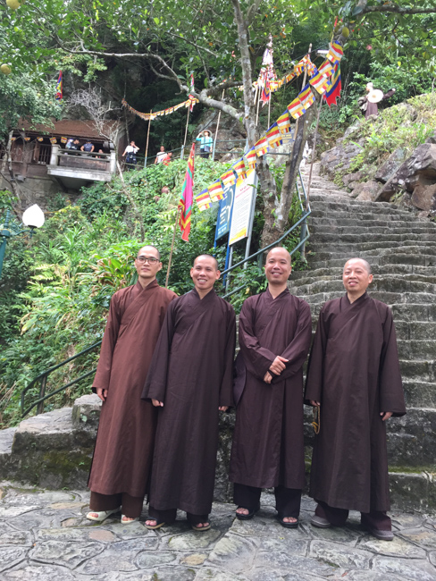 Tham quan danh lam thắng cảnh tại Quảng Ninh (phần 2)