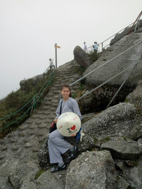 Tham quan danh lam thắng cảnh tại Quảng Ninh (phần 2)