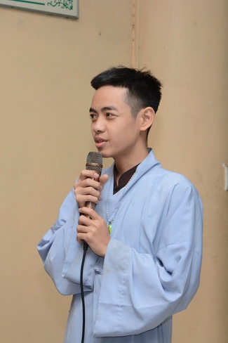 Chư Tăng và Phật tử ôn lại cuộc đời và đạo nghiệp Tổ khai sáng chùa Hoằng Pháp