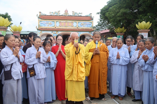 The Death Anniversary of Most Venerable Ngo Chan Tu at Dong Cao pagoda - Thanh Hoa province