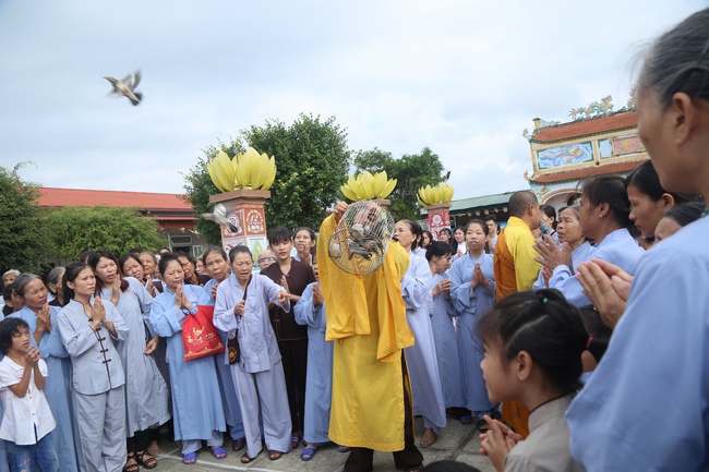 The Death Anniversary of Most Venerable Ngo Chan Tu at Dong Cao pagoda - Thanh Hoa province