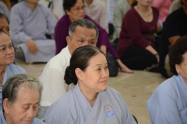 Giảng pháp ngày rằm tháng 10