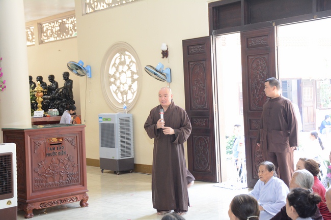 Giảng pháp ngày rằm tháng 10