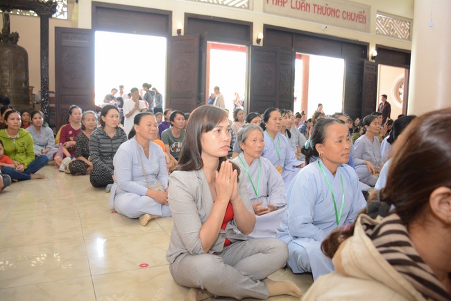 Giảng pháp ngày rằm tháng 10