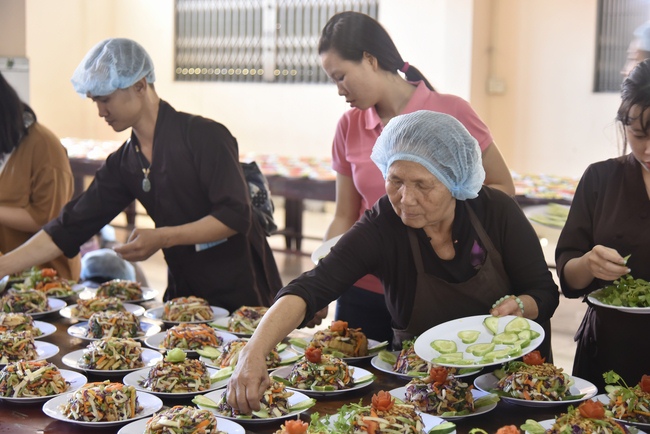 Grand Master’ Anniversary of Death – Hoang Phap’s Founder