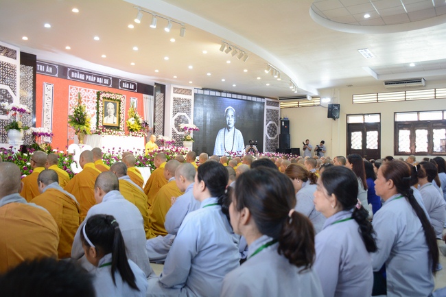 Grand Master’ Anniversary of Death – Hoang Phap’s Founder
