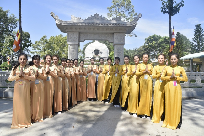 Grand Master’ Anniversary of Death – Hoang Phap’s Founder