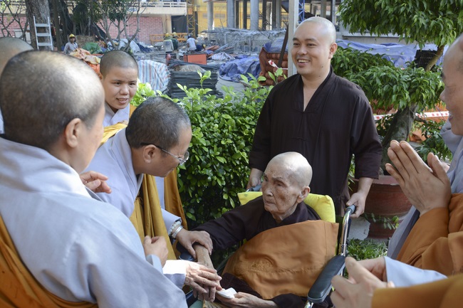 Grand Master’ Anniversary of Death – Hoang Phap’s Founder