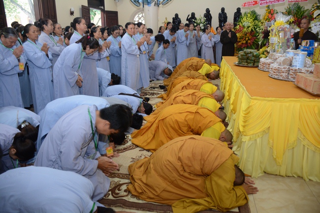 Grand Master’ Anniversary of Death – Hoang Phap’s Founder