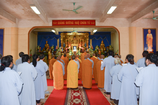 The Founder 's death anniversary at Tây Khánh Pagoda in Thái Bình Province