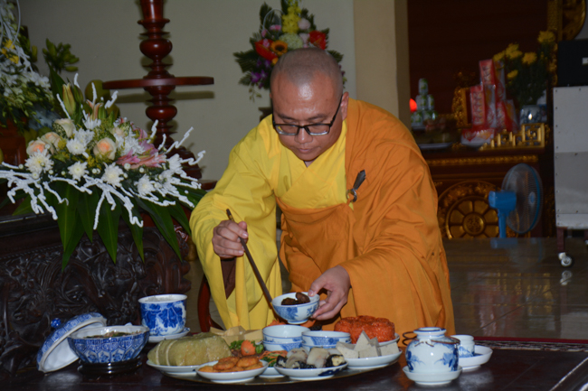The Founder 's death anniversary at Tây Khánh Pagoda in Thái Bình Province