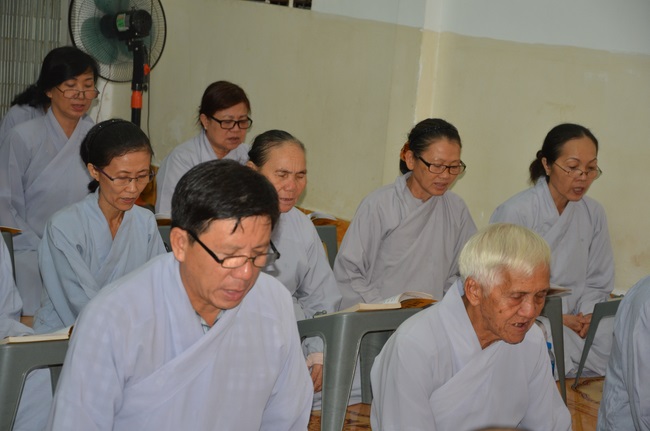 Commencement ceremony in Binh Duong and praying for safety in Can Tho.