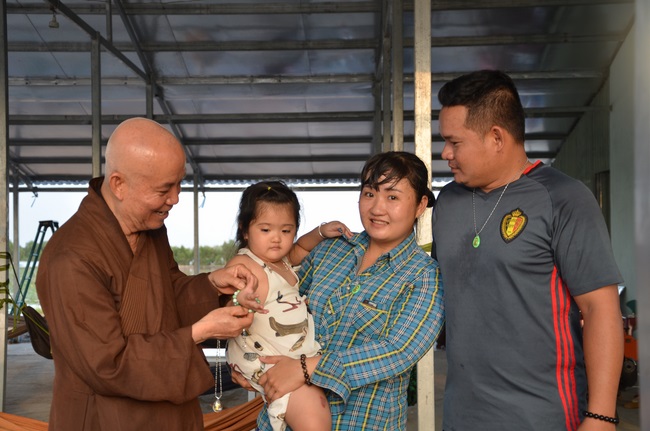 Commencement ceremony in Binh Duong and praying for safety in Can Tho.