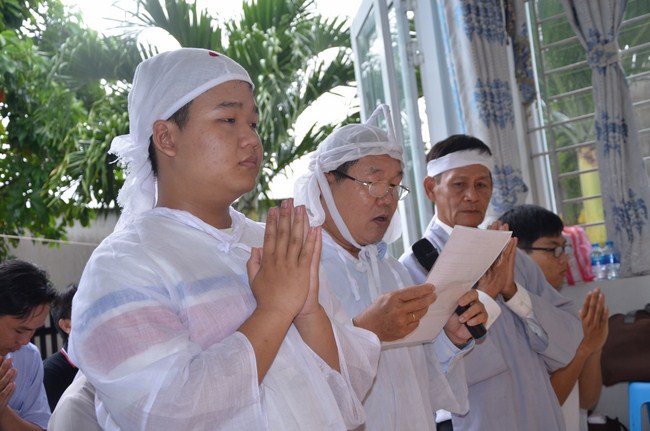 The ceremony praying for rebirth in Long An Province and Hoc Mon District