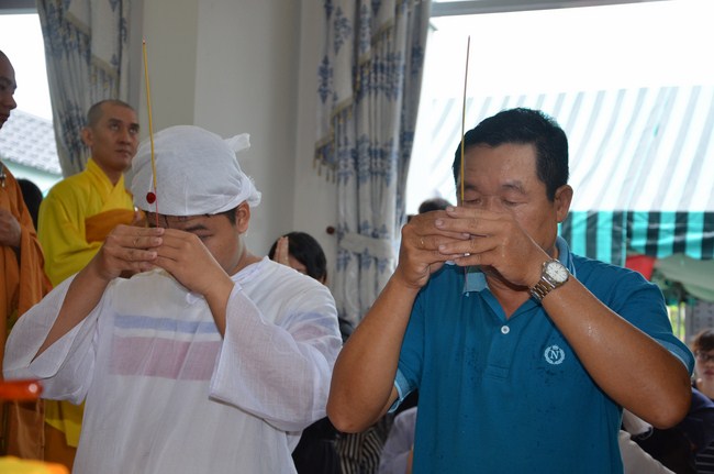 The ceremony praying for rebirth in Long An Province and Hoc Mon District