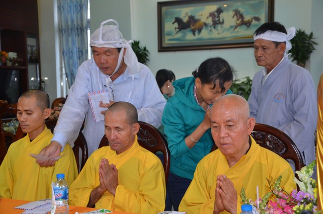 The ceremony praying for rebirth in Long An Province and Hoc Mon District