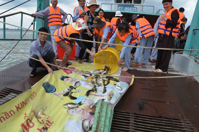 The ceremony praying for rebirth in Long An Province and Hoc Mon District