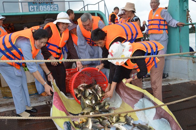 The ceremony praying for rebirth in Long An Province and Hoc Mon District