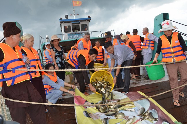 The ceremony praying for rebirth in Long An Province and Hoc Mon District