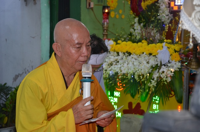 A praying ceremony for the rebirth and releasing creatures in Cu Chi