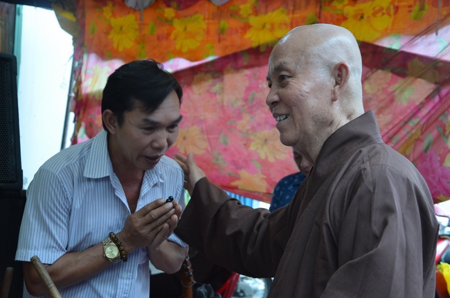 A praying ceremony for the rebirth and releasing creatures in Cu Chi