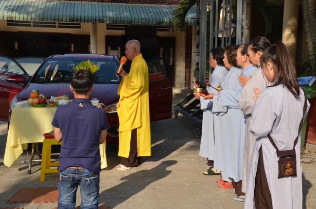 A praying ceremony for the rebirth and releasing creatures in Cu Chi