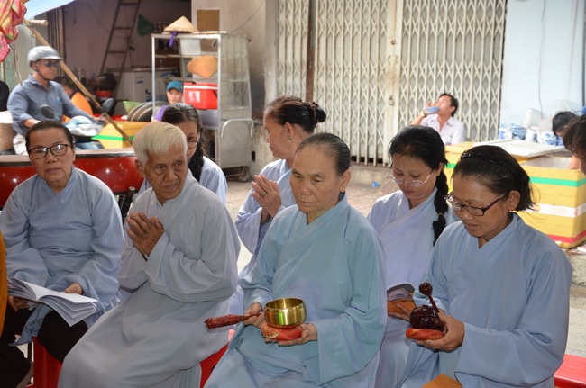 A praying ceremony for the rebirth and releasing creatures in Cu Chi